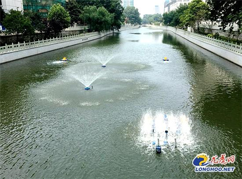 自带喷泉和水车 南京内秦淮河道现净水神器