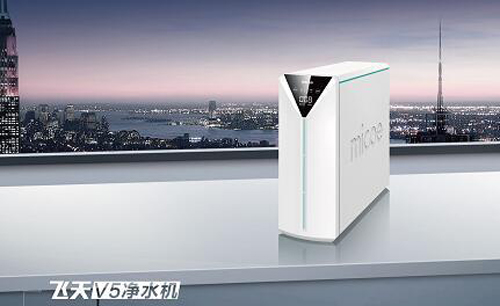 四季沐歌发布“飞天V5”净水机 引领品质生活新风尚