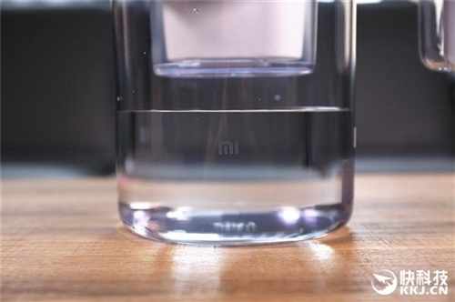 99元米家滤水壶：5分钟喝一壶净水