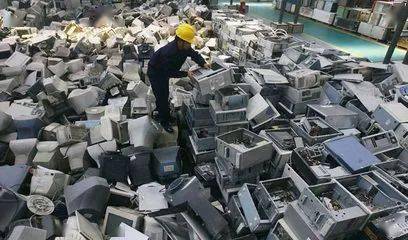 东奥会用“垃圾”做奖牌 背后牵出大问题 