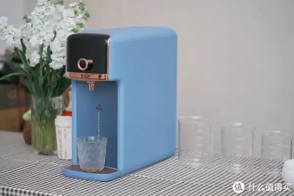 无需安装布水管 打造家庭水吧！一秒加热、健康饮水一台净饮机就搞定!