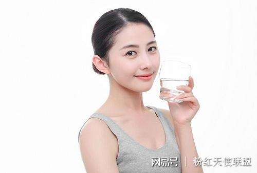 女人都是水做的 炎炎夏日如何正确饮水你知道吗