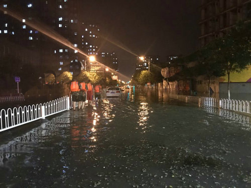 暴雨致长阳第二水厂被淹 逐步恢复供水