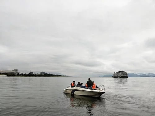 上交学生暑期调研洱海：水质状况稳定 九成游客赞同暂关客栈