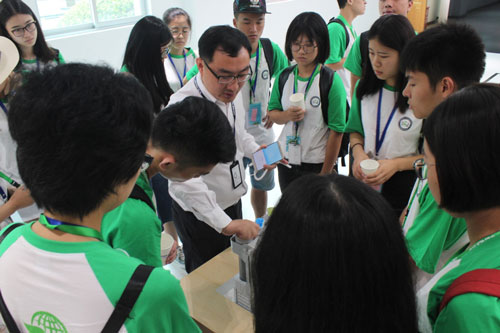 上海交通大学中英国际低碳学院师生参访浩泽净水上海总部