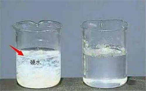 纯水是会带走人体骨钙和血钙的“刮骨水”？