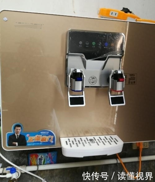 净水机下乡会销专骗老人 连送6天礼品只为骗1天 网友：防不胜防