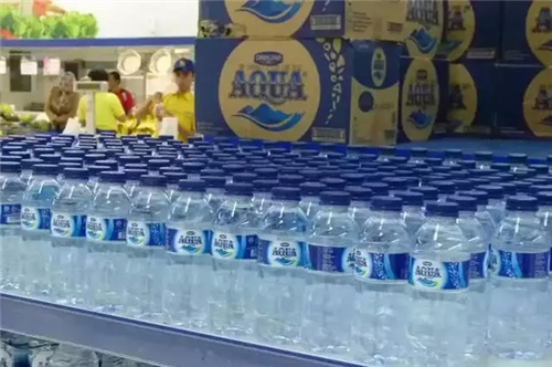 惊悚！世界上93%的瓶装水塑料颗粒超标 可能致癌