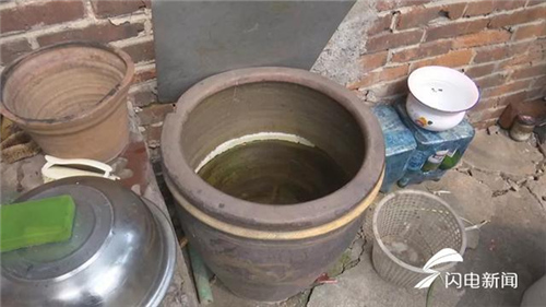 供水不足居民好心烦!莱芜一小区自来水变定点供水