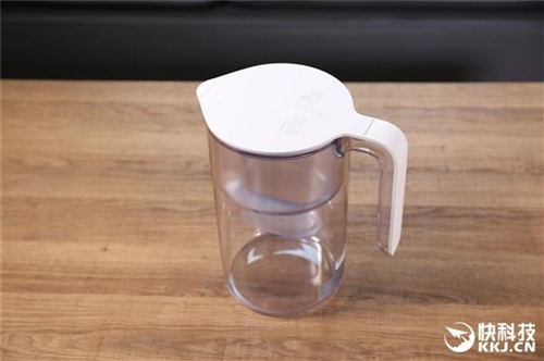 99元米家滤水壶：5分钟喝一壶净水