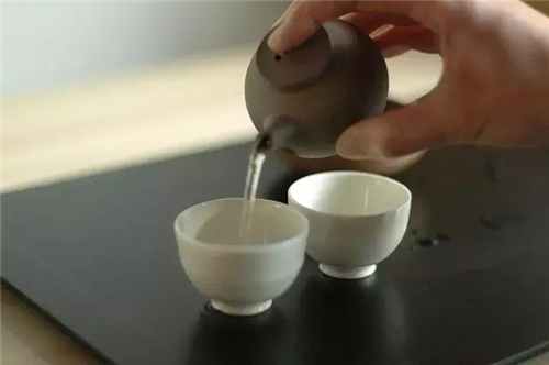 “毁肾”的3大饮水习惯 相信你也有！健康喝水10方式收好！