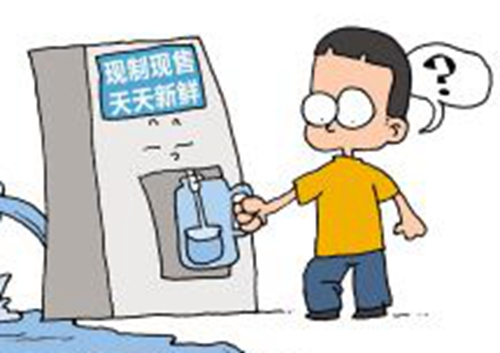 临沂一售水机断水居民退卡难 律师：商家不得拒绝
