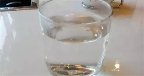 健康饮水 | 早上第一杯水喝什么