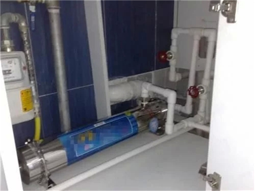 全屋净水水压小怎么办？加台增压泵就顺畅多了