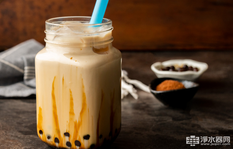 净水器：戒不掉奶茶 但日常补充人体水分还得是喝水