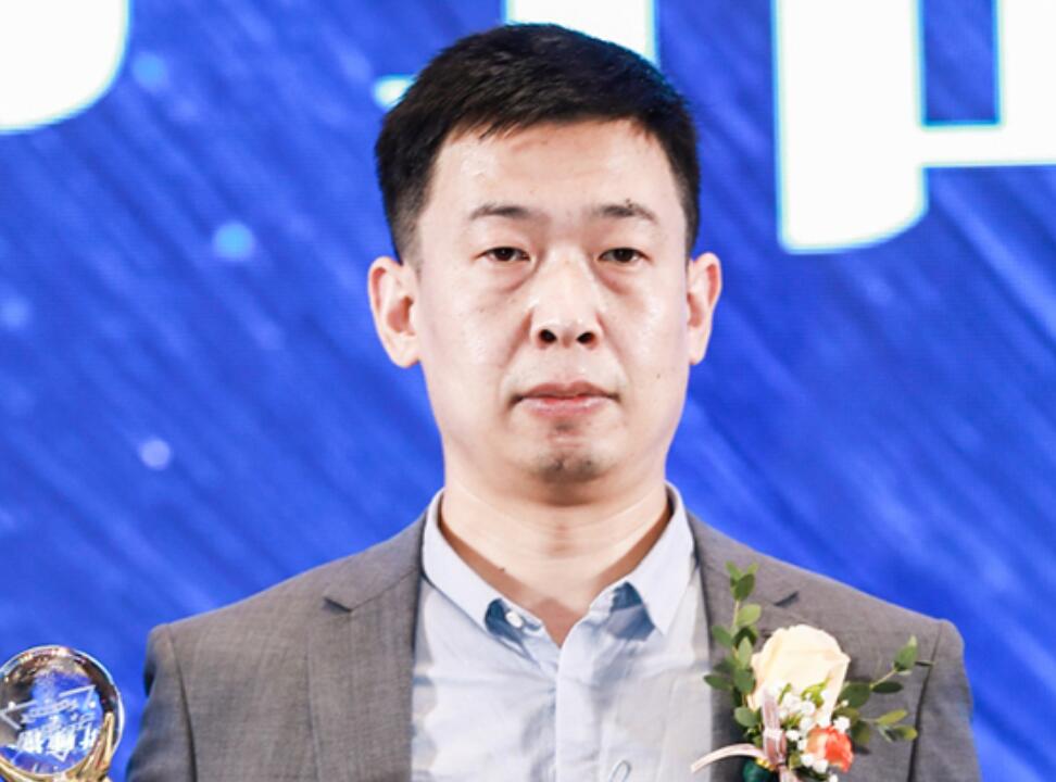 爱玛特荣获2022年中国健康环境电器产业峰会设计师推荐品牌奖