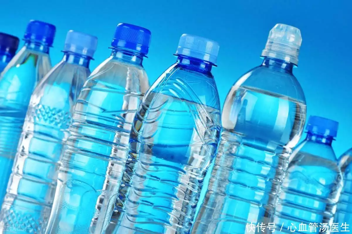 怎样喝水最健康？桶装水和白开水哪个更健康？告诉您科学饮水法
