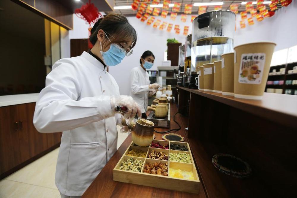 “中式养生水”流行 你喝对了吗？