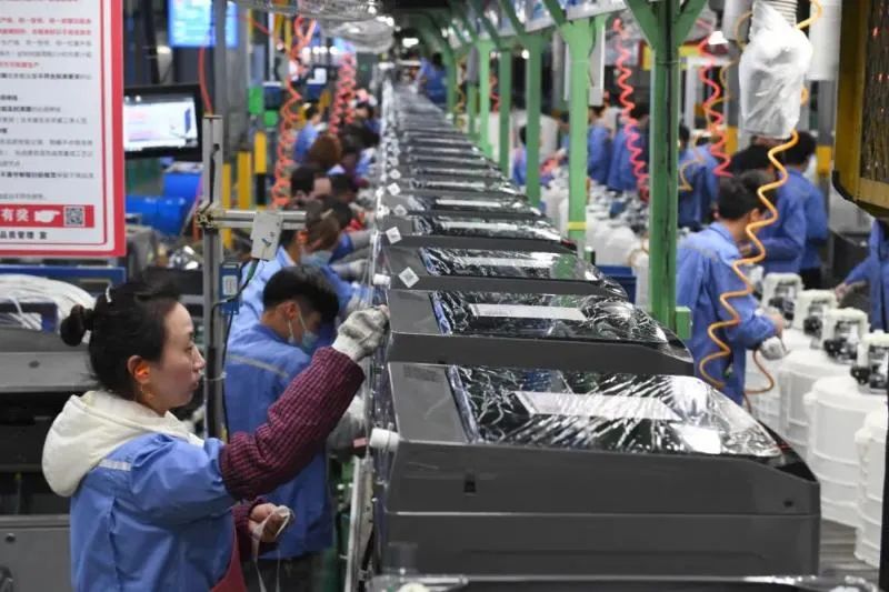 中国电器企业“出海”浪潮：从“产品出口”到“体系出海”‌