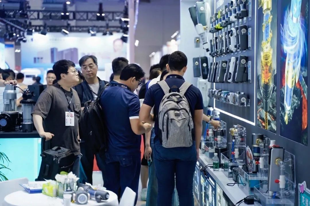 聚倍水科技新品矩阵引爆上海水展全场 AI现萃开创中国潮饮未来！