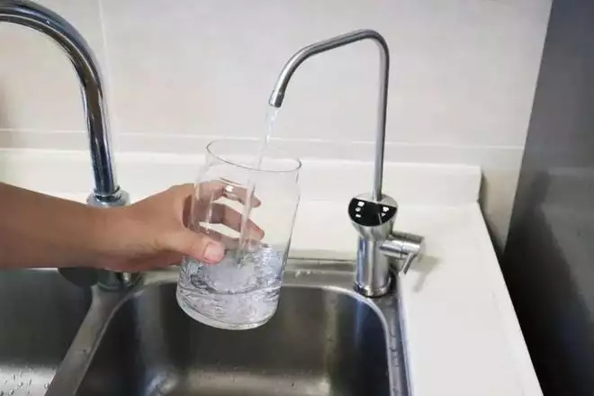 净水器避坑指南！这7种“白给”的 年轻人到底能不能要？