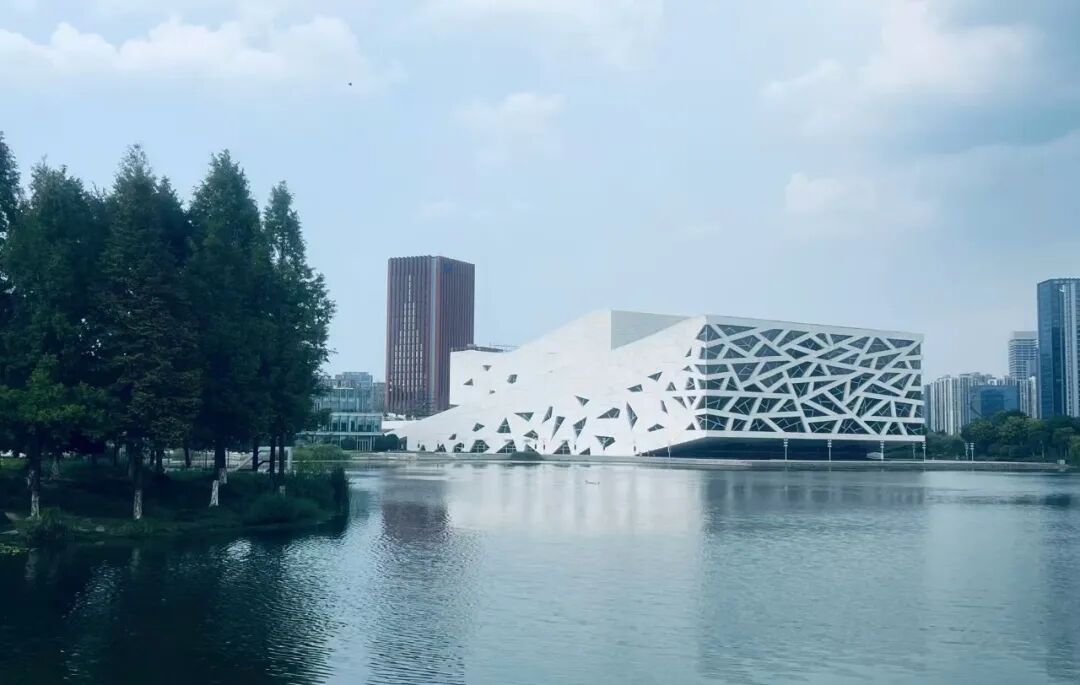 电器头部企业抢占低端市场并不意外