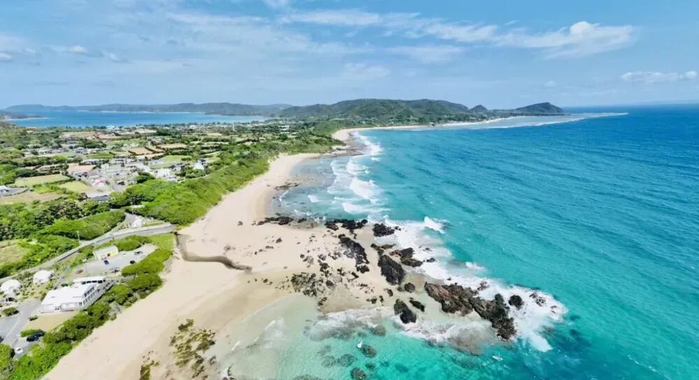 你喝的水 可能来自 46 亿年前的彗星! 你喝的水 可能来自 46 亿年前的彗星!